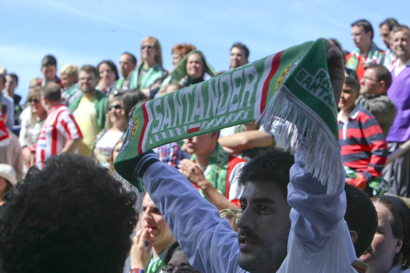 Emotivo recuerdo a Manolo Preciado en Gijón