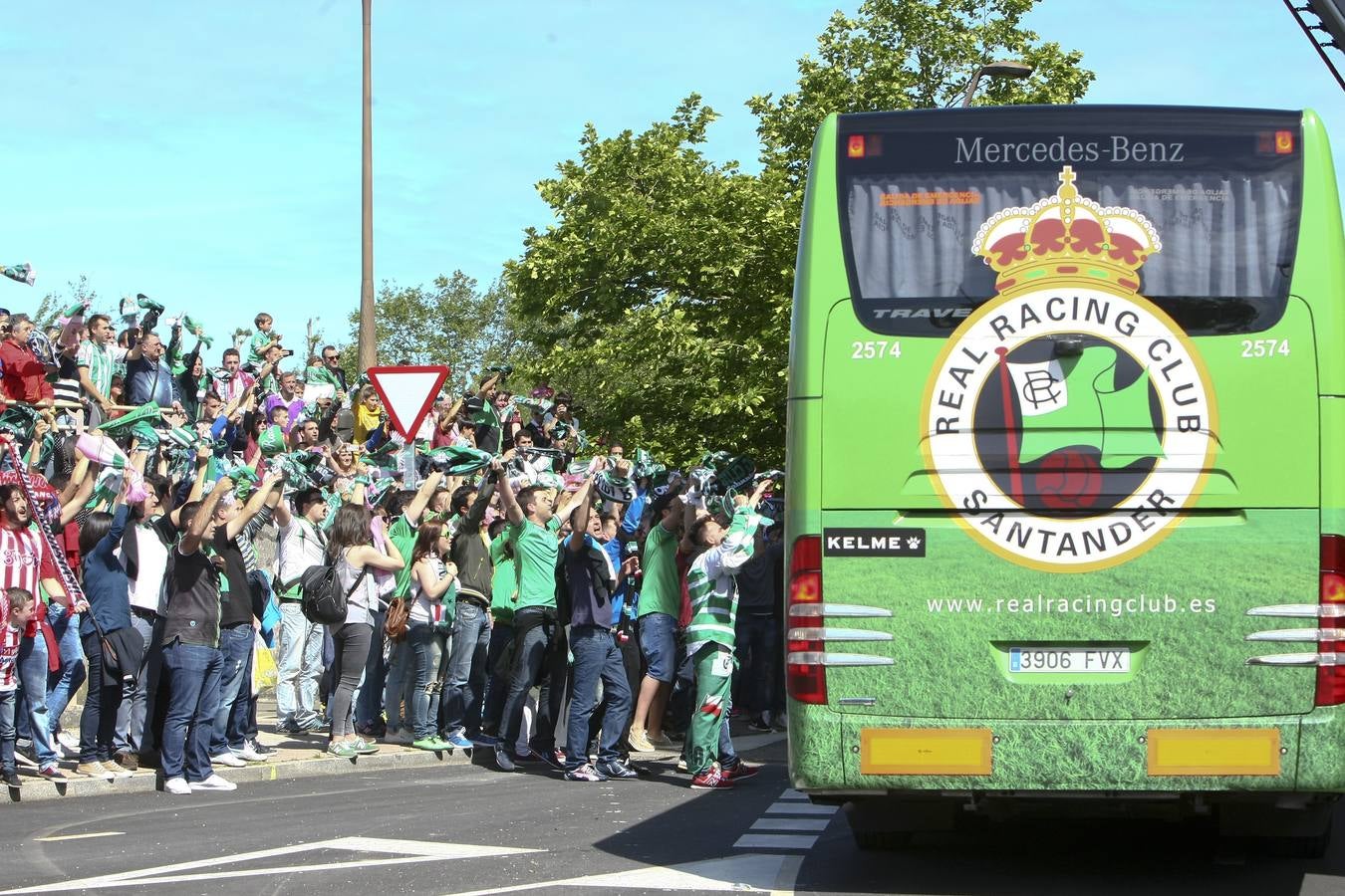 Emotivo recuerdo a Manolo Preciado en Gijón