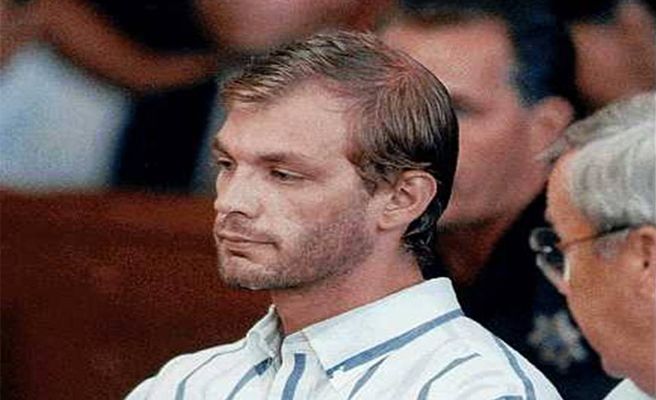 El carnicero de Milwaukee. Asesinó a 17 hombres y jóvenes, englobando en sus actos necrofilia y desmembramiento, además de canibalismo