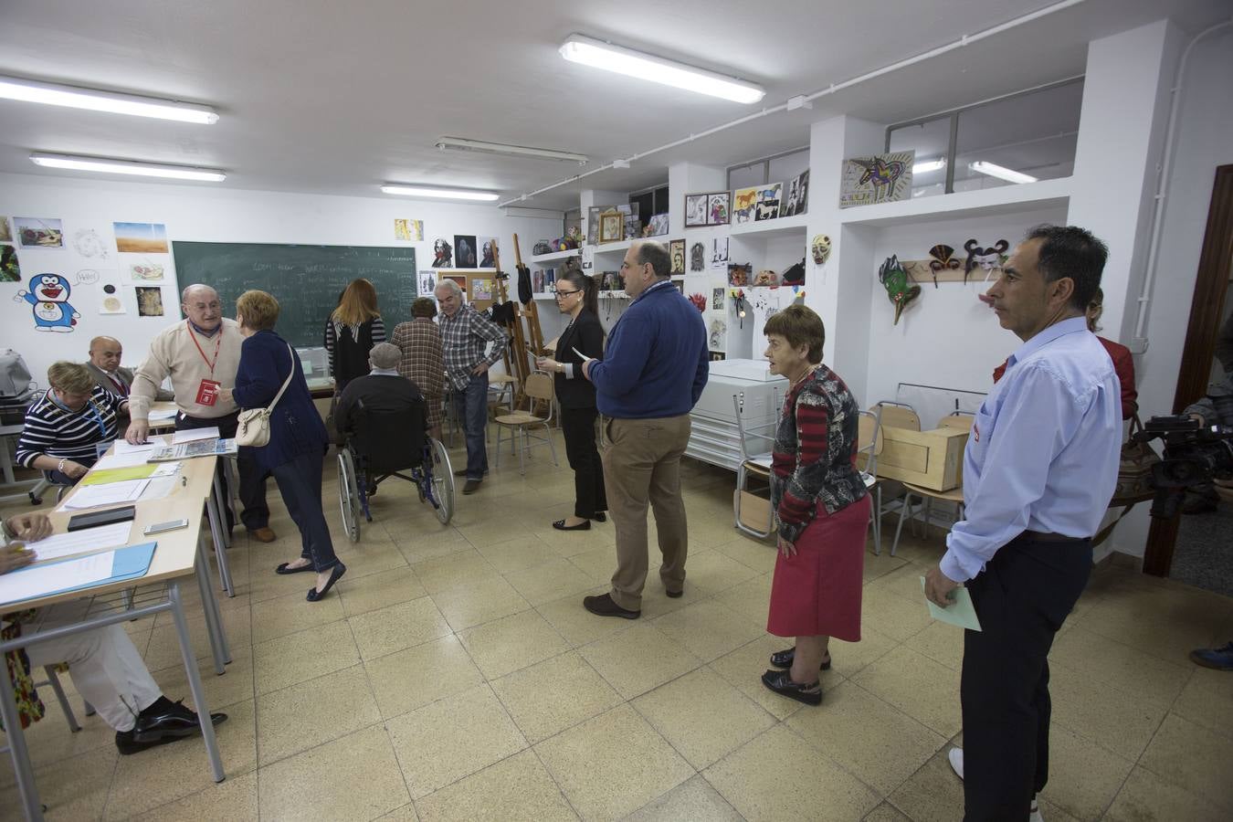 <photo-group>
<photo-alt3 fileref="http://www.eldiariomontanes.es/multimedia/201505/24/media/24m(II)/votos2%20(2)--1200x900.jpg" height="900">
<h3>
<a href="http://www.eldiariomontanes.es/fotos/cantabria/201505/24/-3011574938137-mm.xml">
</a>
</h3>
<photo-caption/>
</photo-alt3>
</photo-group>
<photo-group>
<photo-alt3 fileref="http://www.eldiariomontanes.es/multimedia/201505/24/media/24m(II)/votos2%20(1)--1344x900.jpg" height="900">
<h3>
<a href="http://www.eldiariomontanes.es/fotos/cantabria/201505/24/-3011574938137-mm.xml">
</a>
</h3>
<photo-caption/>
</photo-alt3>
</photo-group>