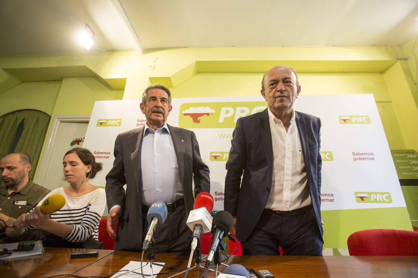 Marcano renuncia a diputado
