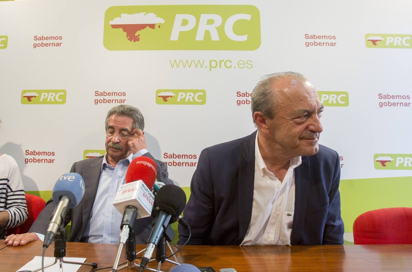 Marcano renuncia a diputado