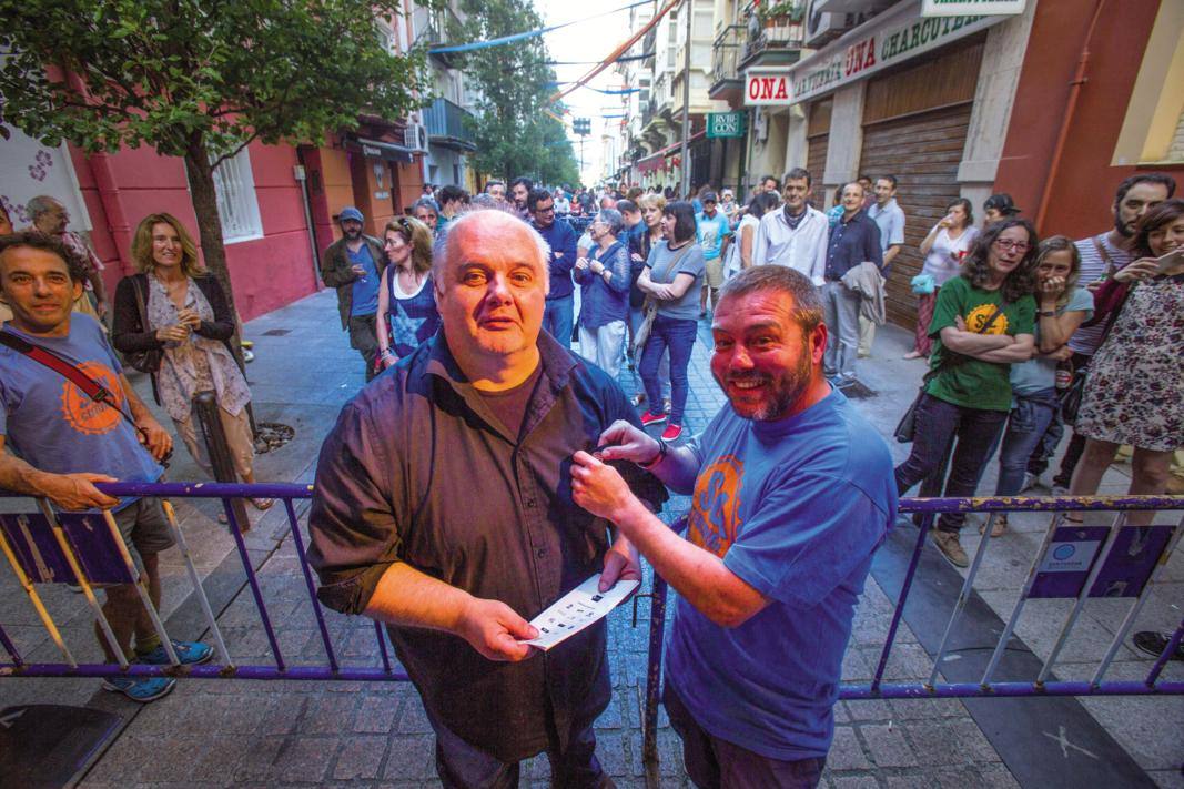 Homenaje a Lus Avín (i) organizado por la asociación Sol Cultural de Santander.