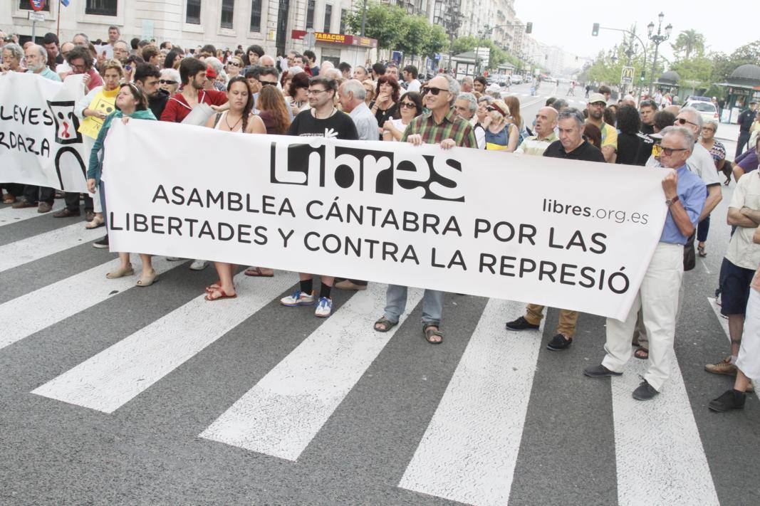 Concentración contra la Ley Mordaza en Santander.