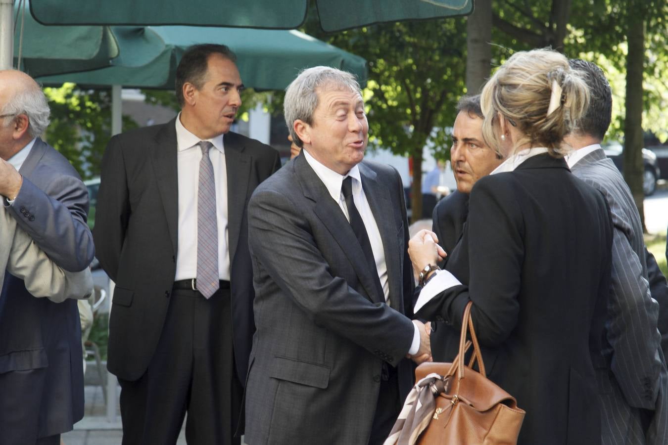 Multitudinario adiós a Armando Álvarez