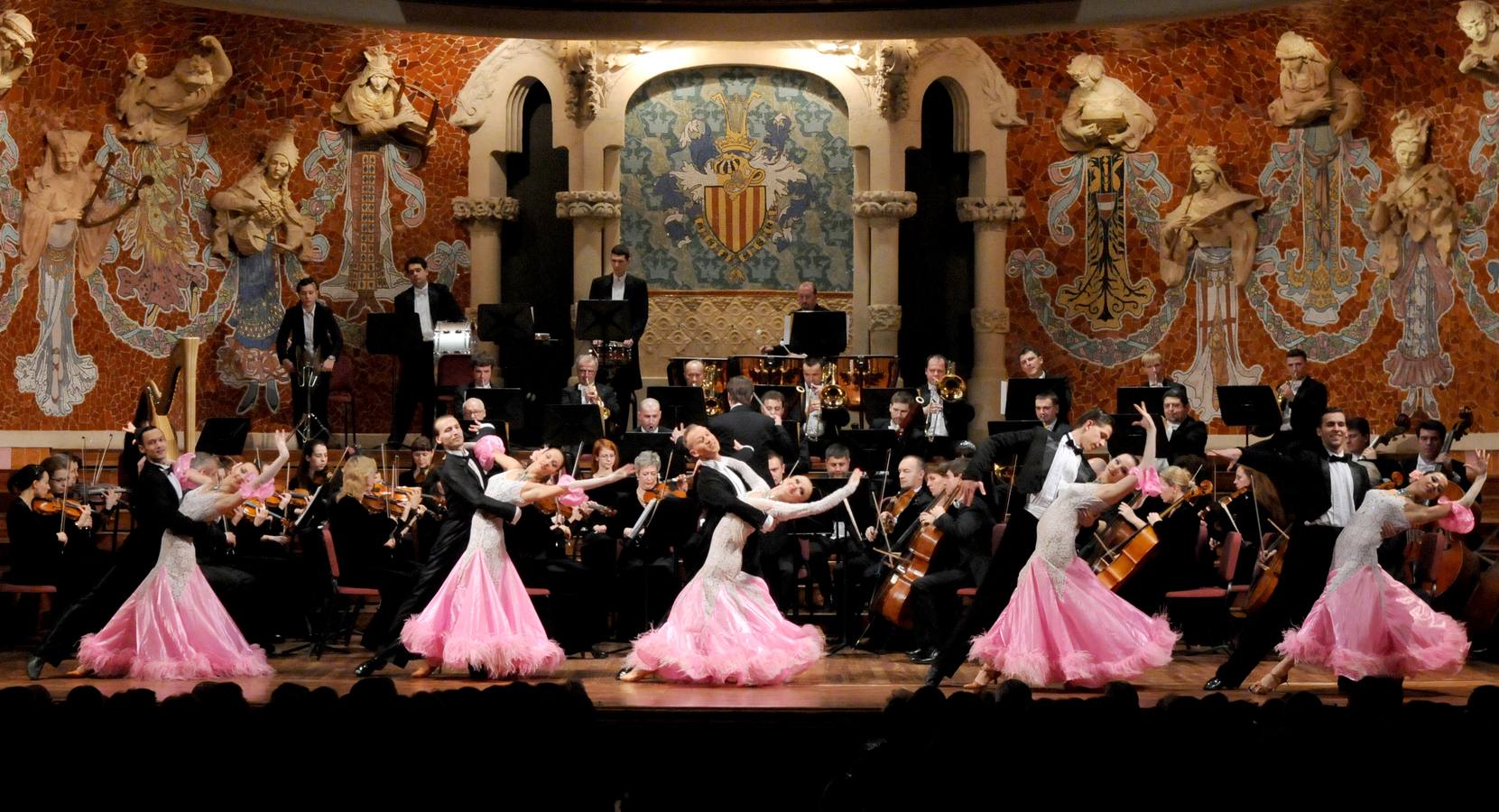 Gran Concierto de Año Nuevo a cargo de Strauss Festival Orchestra y Strauss Festival Ballet.