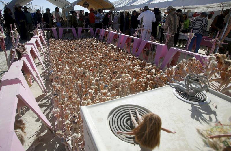 El Carnaval de los Espejos