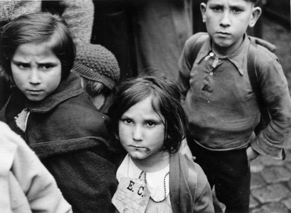 Niños españoles a su llegada a Bélgica, en 1937.
