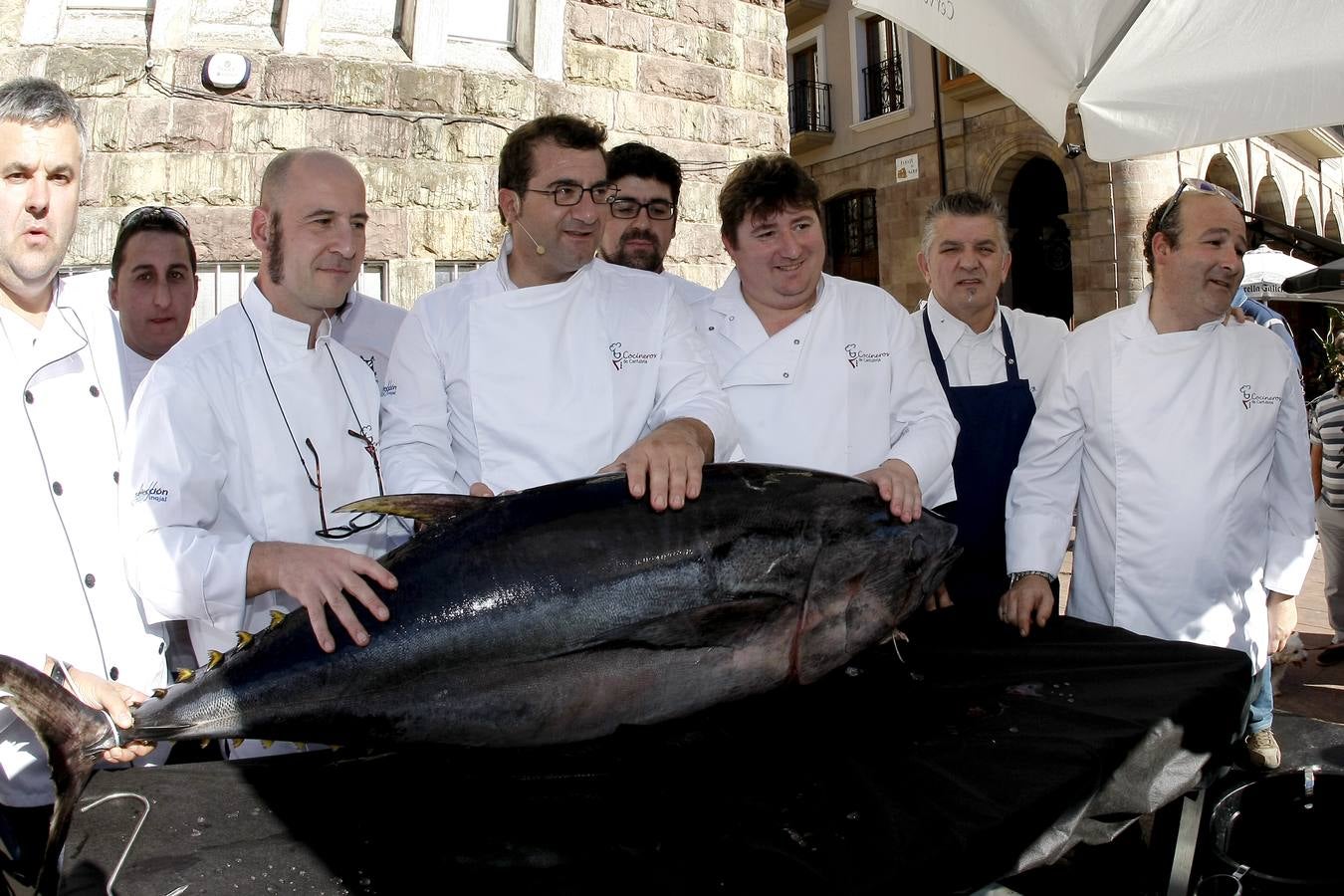 Ronqueo de atún en Torrelavega