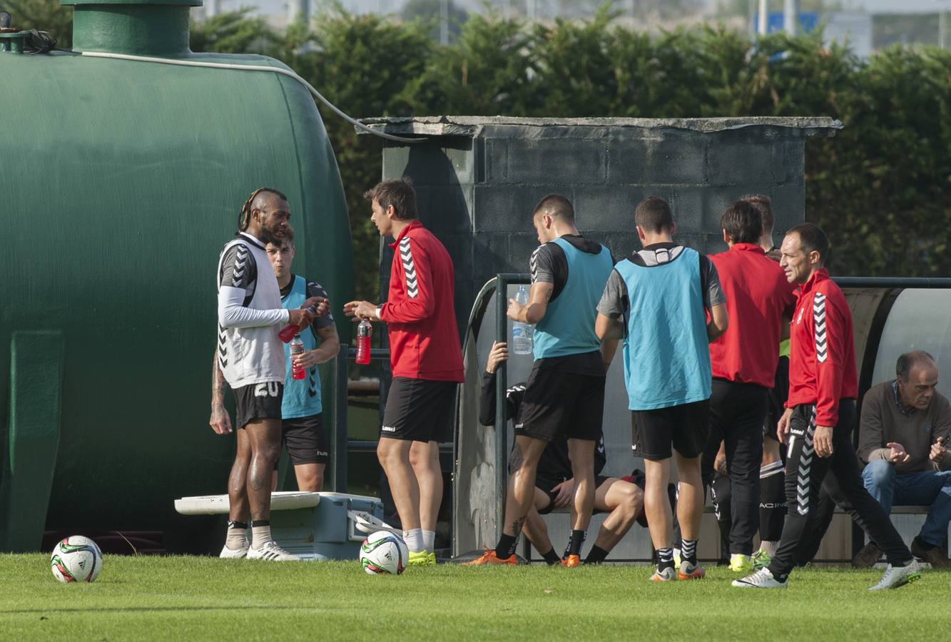 Tchité ya entrena con el Racing