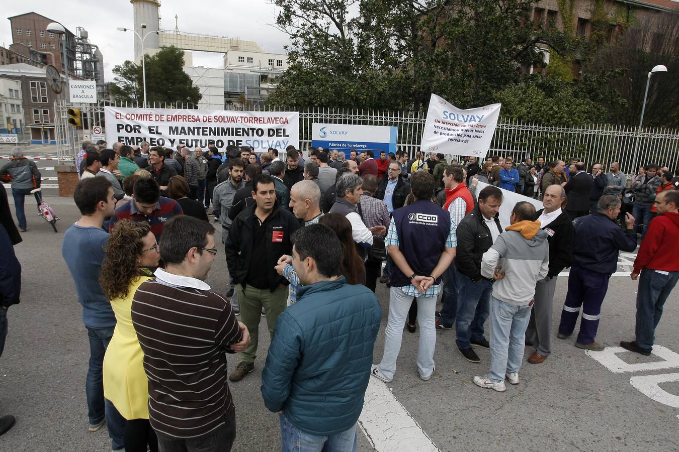 Concentración de trabajadores en Solvay