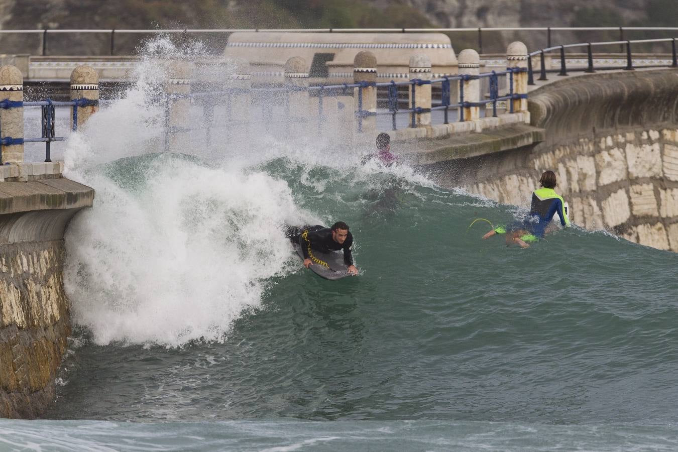 Cantabria, en alerta naranja por el fuerte oleaje
