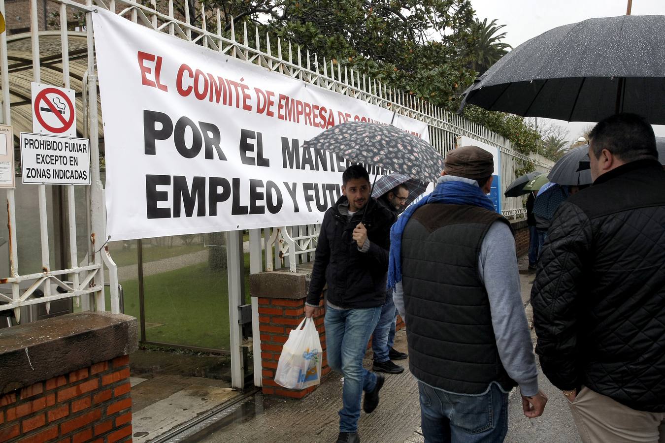 Concentración de los trabajadores de Solvay