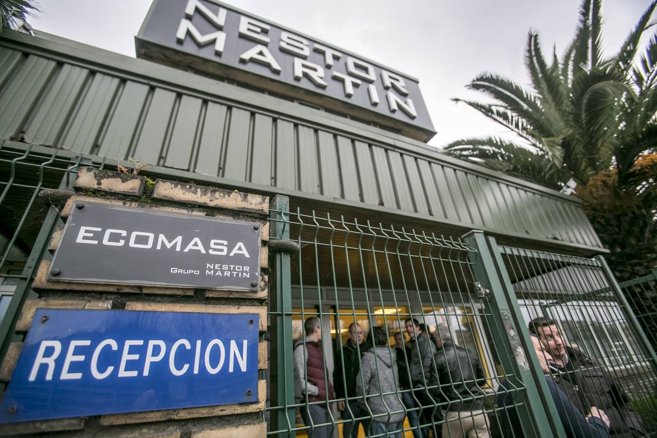 Los trabajadores de Ecomasa reciben las cartas de despido
