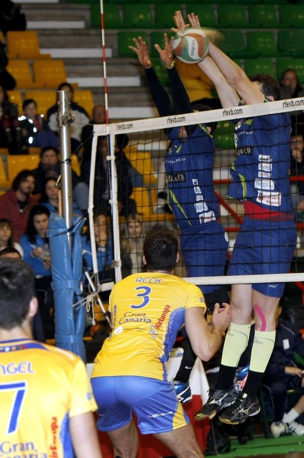 Textil Santanderina 3 - 2 Vecindarios de Gran Canaria