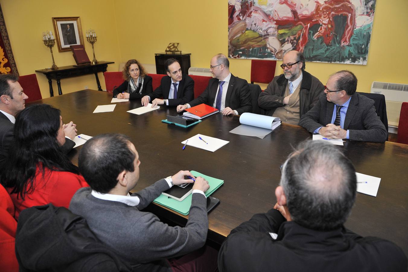 Reunión para suprimir los pasos a nivel en Casar de Periedo