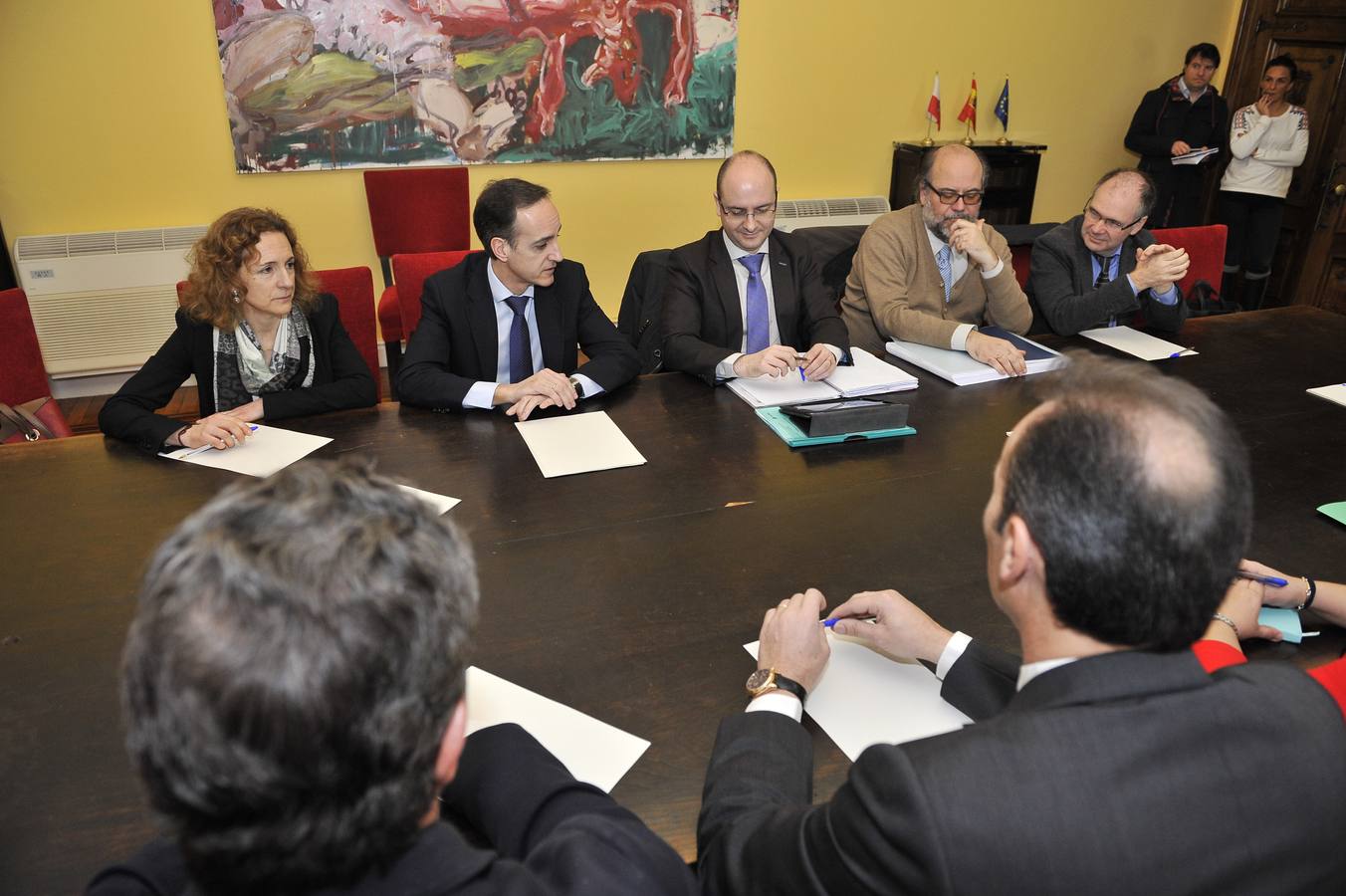 Reunión para suprimir los pasos a nivel en Casar de Periedo
