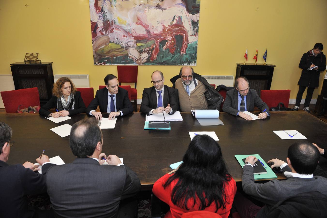 Reunión para suprimir los pasos a nivel en Casar de Periedo