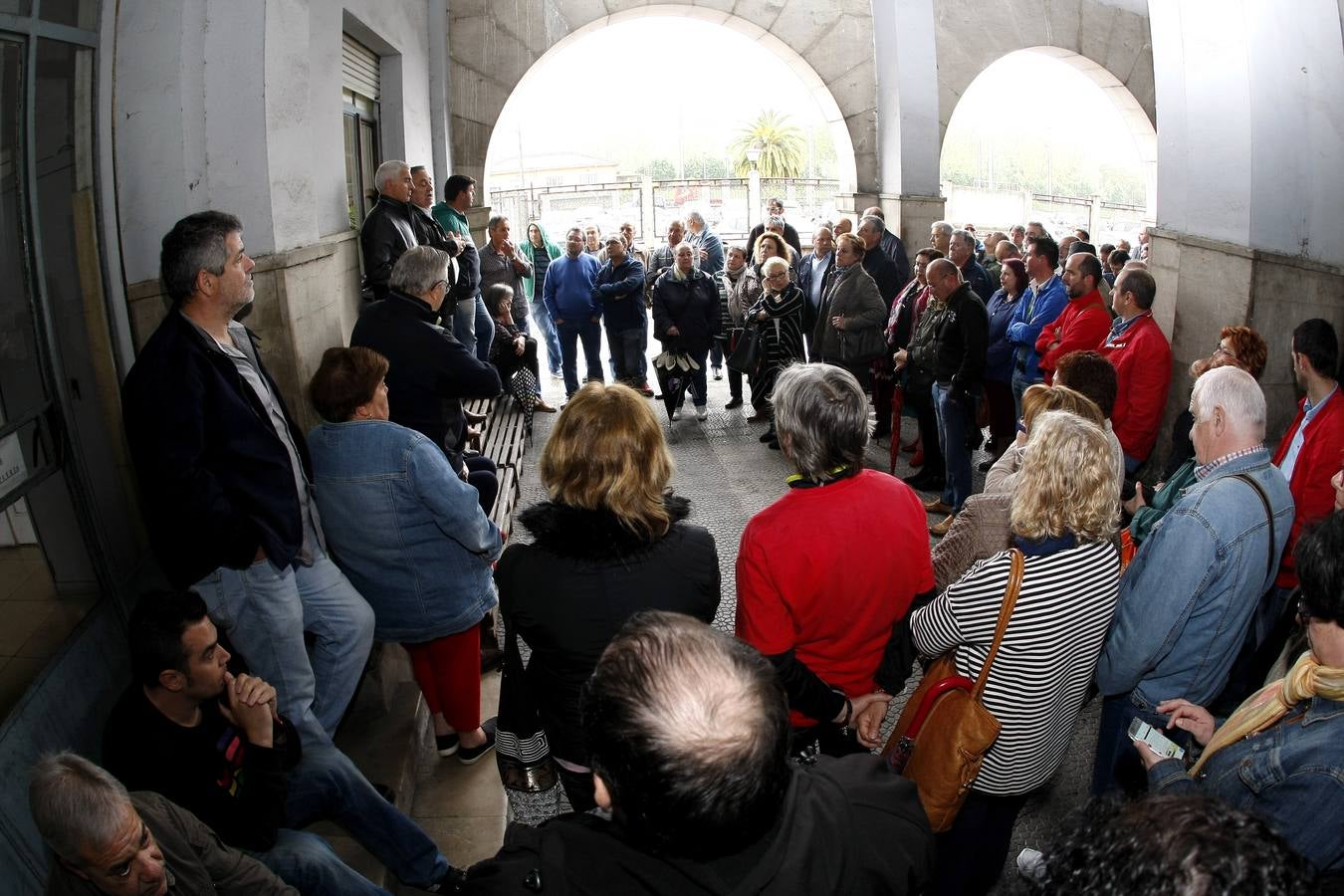 Concentración y asamblea de Sniace