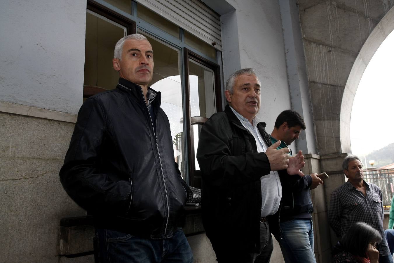 Concentración y asamblea de Sniace