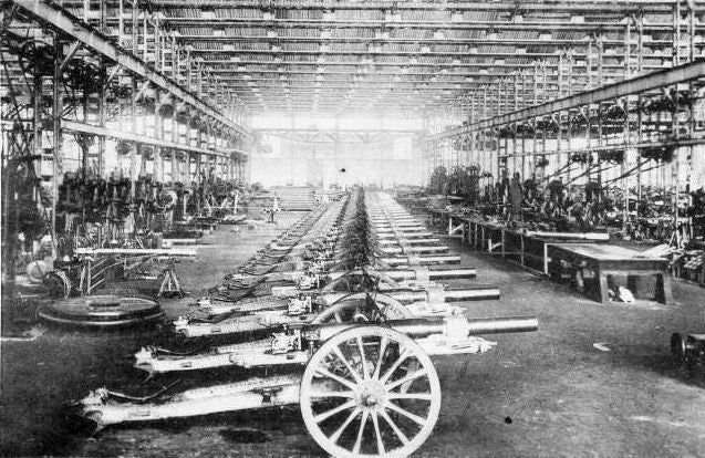 Armamento construido por la Sociedad Española de Construcción Naval.