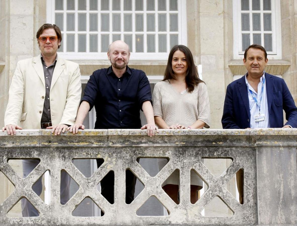 UIMP 2014. El productor Álvaro Fernández-Longoria; el cineasta Juan José Campanella; la entonces la directora general del Instituto de Cinematografía y de las Artes Audiovisuales (ICAA), Susana de la Sierra y el productor y distribuidor  Adolfo Blanco, antes de intervenir en el encuentro "El audiovisual en español y las nuevas tecnologías".