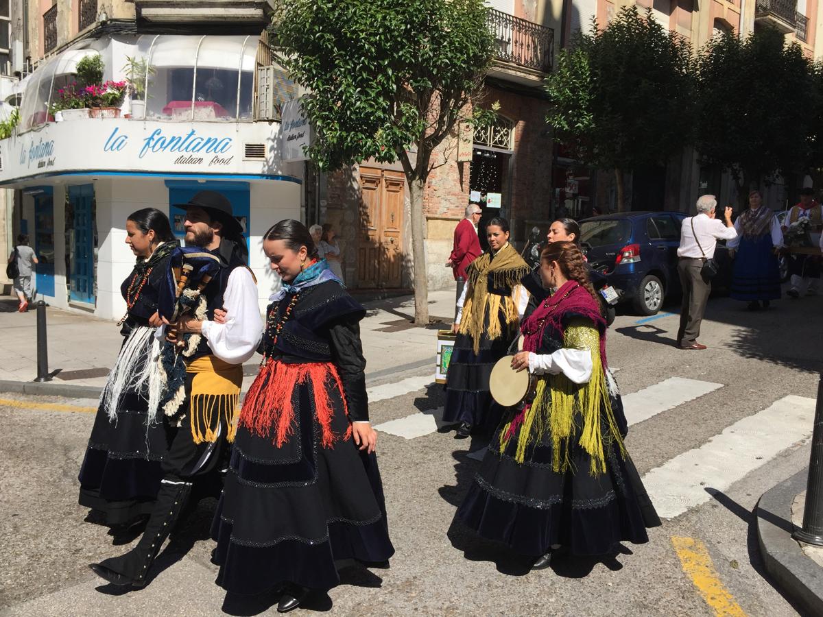 El centro gallego de Santander festeja Santiago