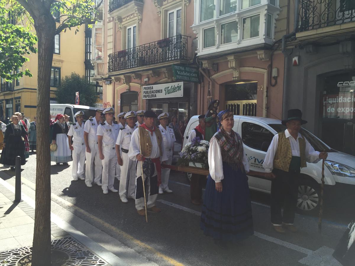 El centro gallego de Santander festeja Santiago