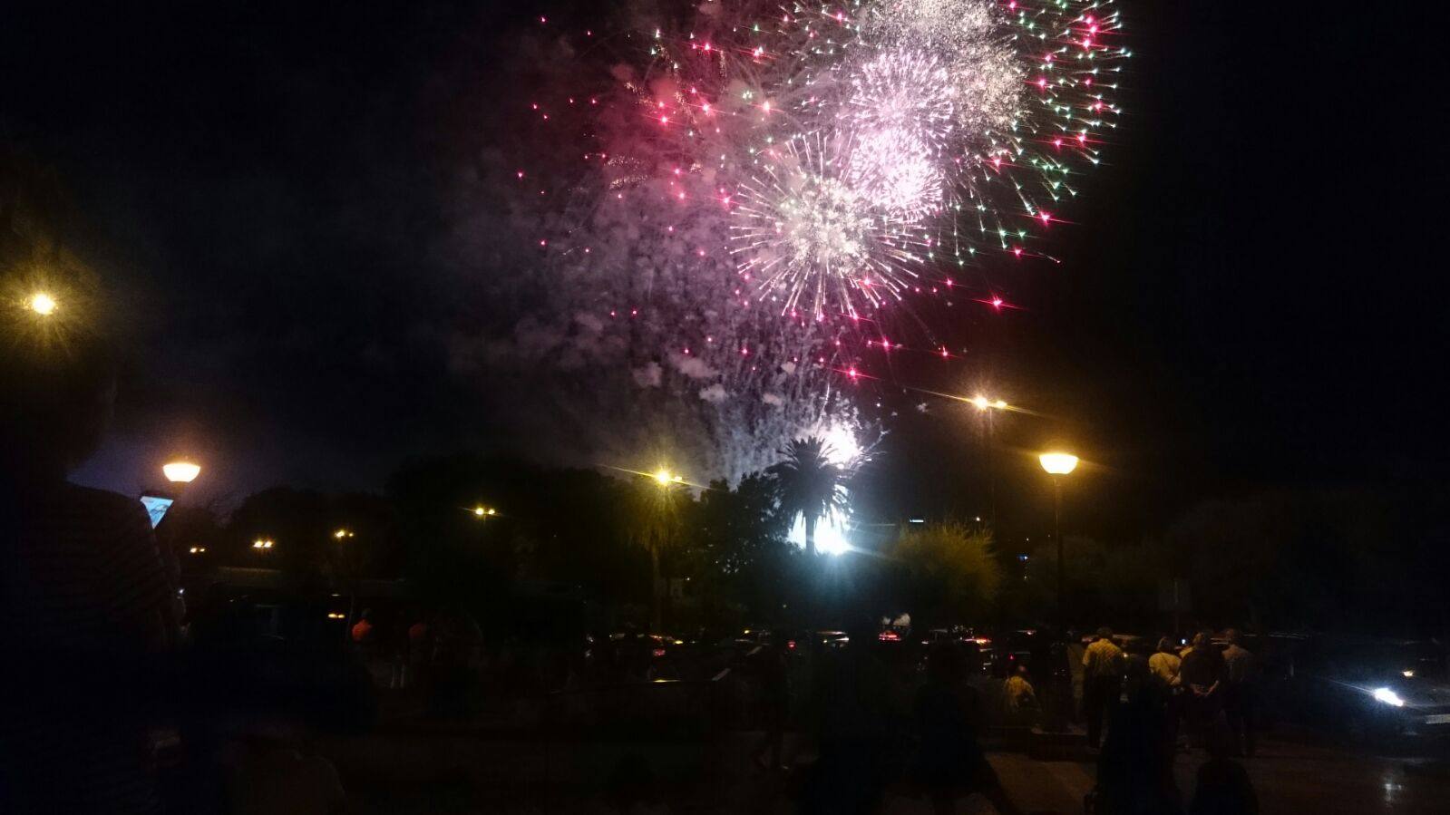 Fuegos artificiales en El Sardinero por las fiestas de Santiago