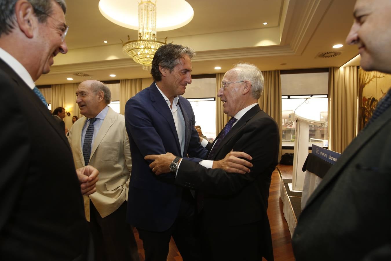 El alcalde Iñigo de la Serna con Pizarro, expolítico del PP