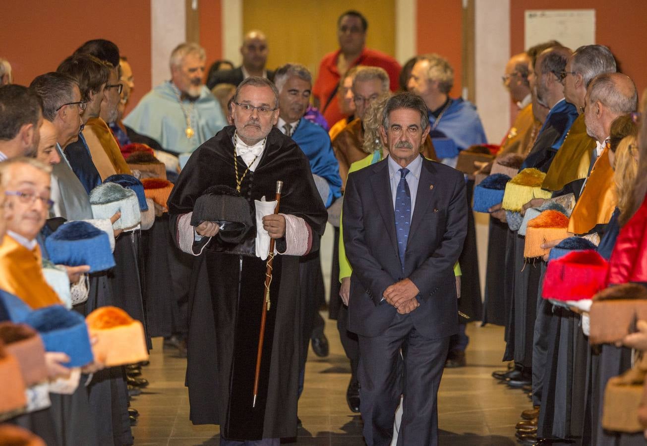 La Universidad se asegura el apoyo económico del Gobierno hasta 2020