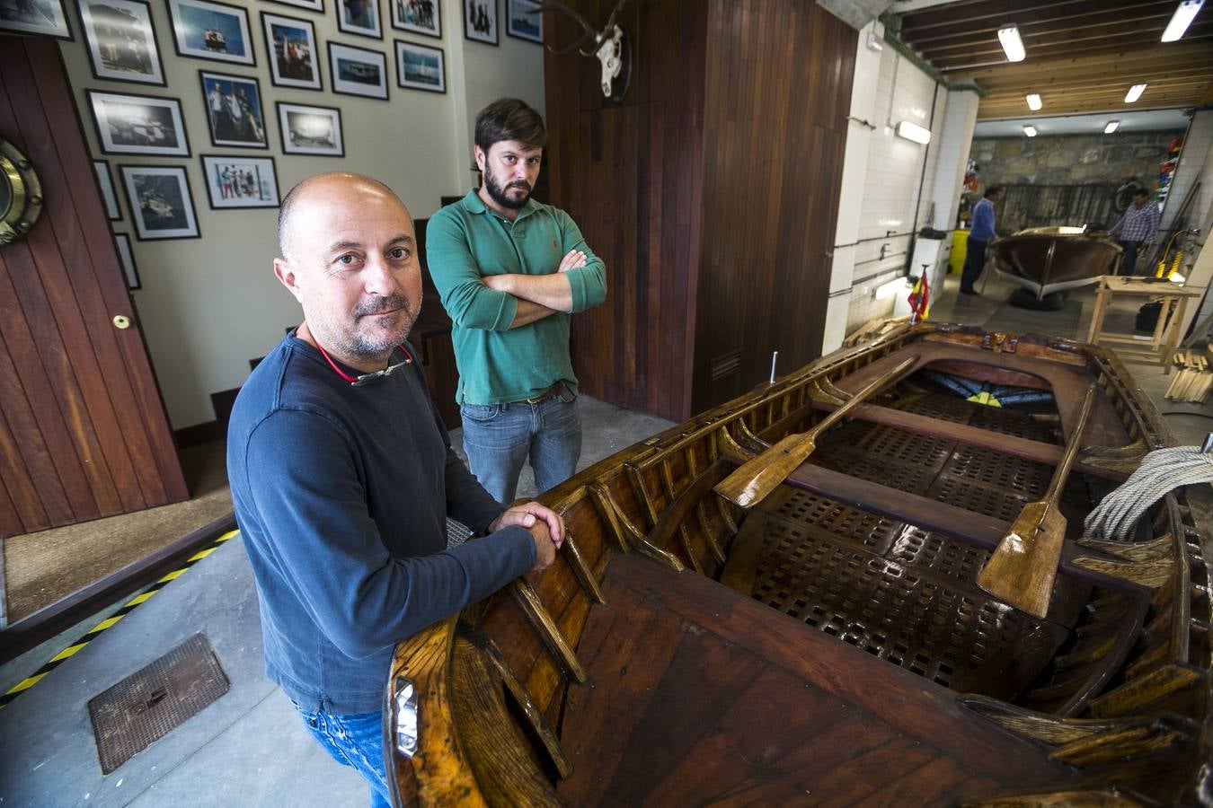 Los carpinteros de la bahía