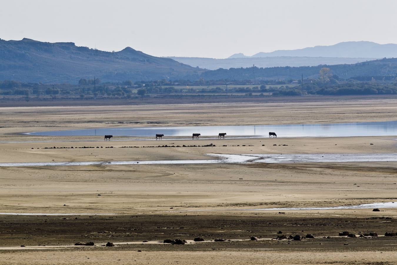 El Pantano del Ebro se encuentra ya en el tercer nivel más bajo de los diez últimos años