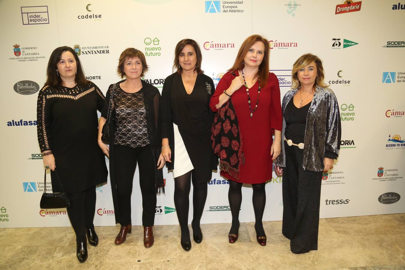 Aurora Lavid, María Muñoz, Rosa Rodríguez, Nuria Rodríguez, Sandra Schuchner y Alejandro Siri.
