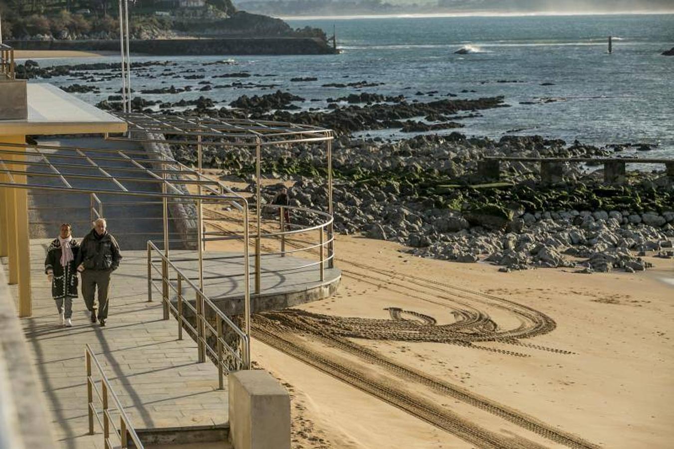 Menos arena en las playas de Bikinis, Los Peligros y La Magdalena