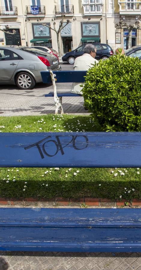 Un banco es un territorio solitario que pide 'okupas'.
