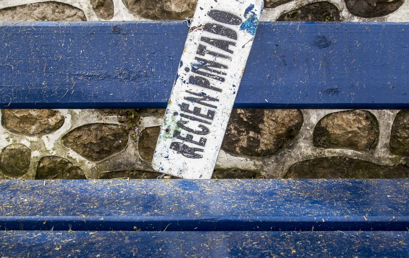 El aviso de 'recién pintado'.