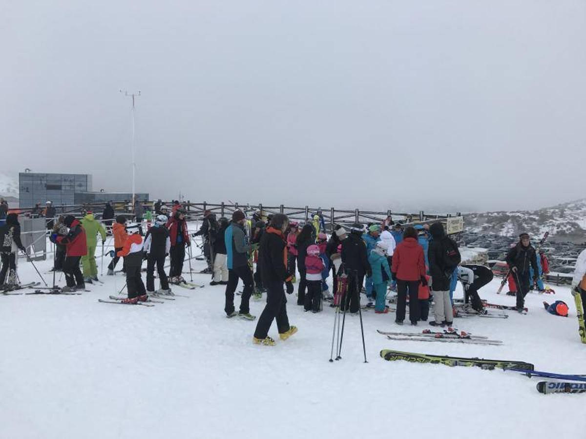 Buen ambiente en la estación de esquí de Alto Campoo