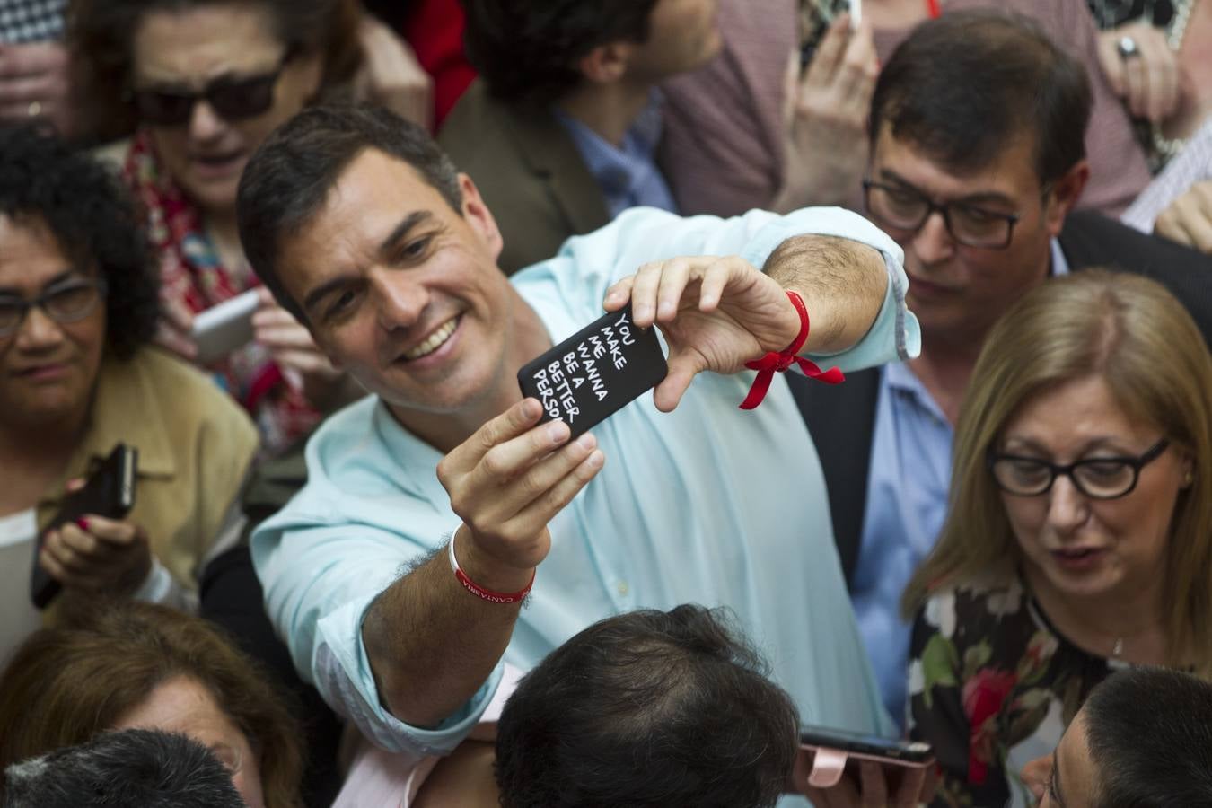 Mitin del PSOE con Pedro Sánchez, en el Paraninfo de la UC