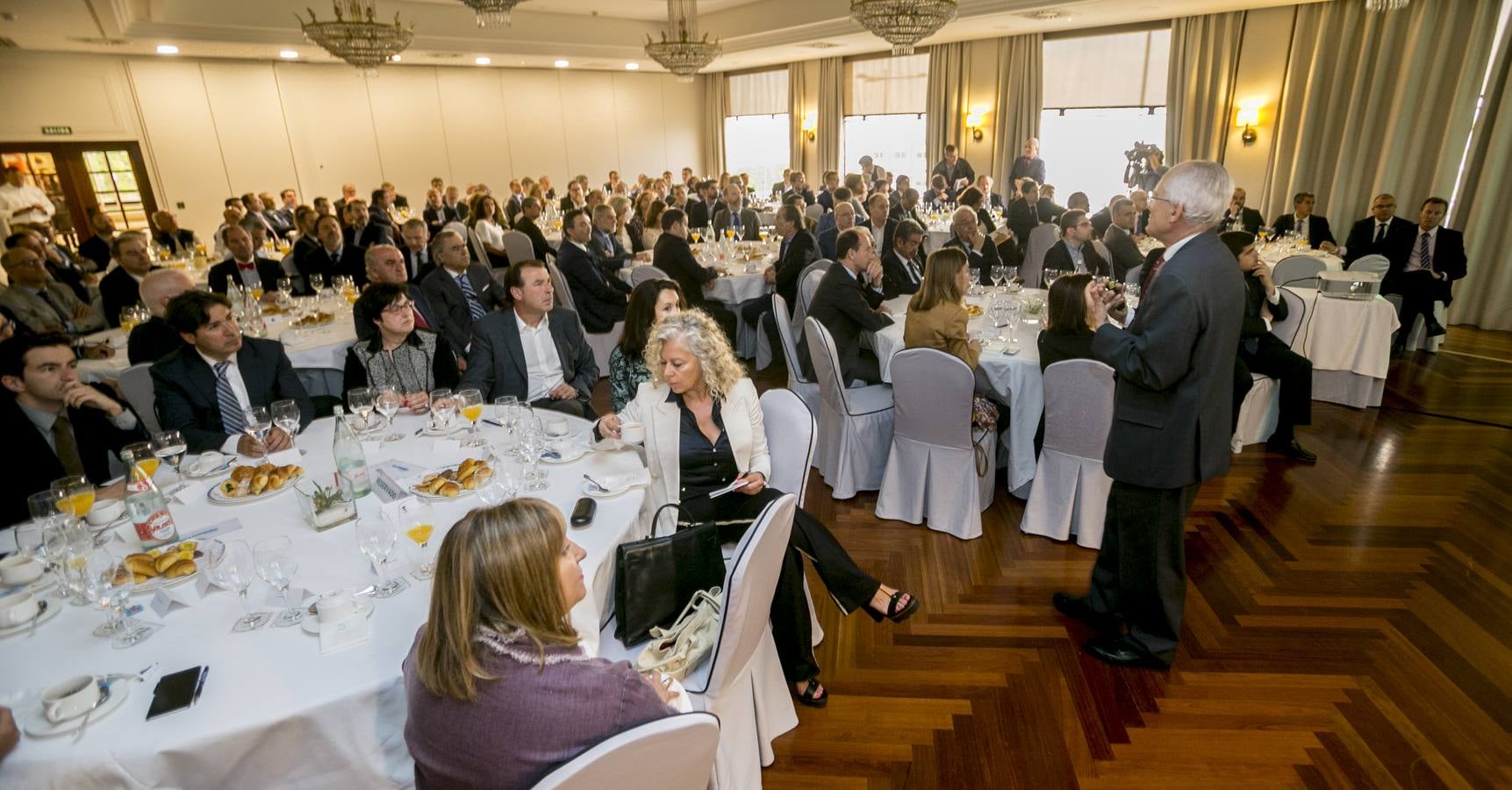 Rafael Pampillón, en el Foro Económico de El Diario Montañés