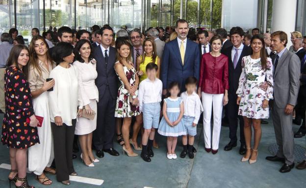 Foto real con la familia Botín