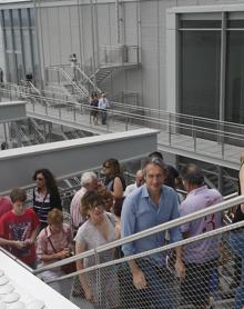 Imagen secundaria 2 - 1. Las piezas de cerámica fueron muy retratadas. 2. La terraza de la cafetería, en primera línea de mar. 3. Íñigo de la Serna visitó este lunes el edificio