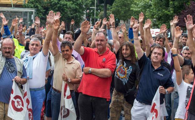 Votación para ir a la huelga el pasado miércoles en la Plaza del Ayuntamiento.