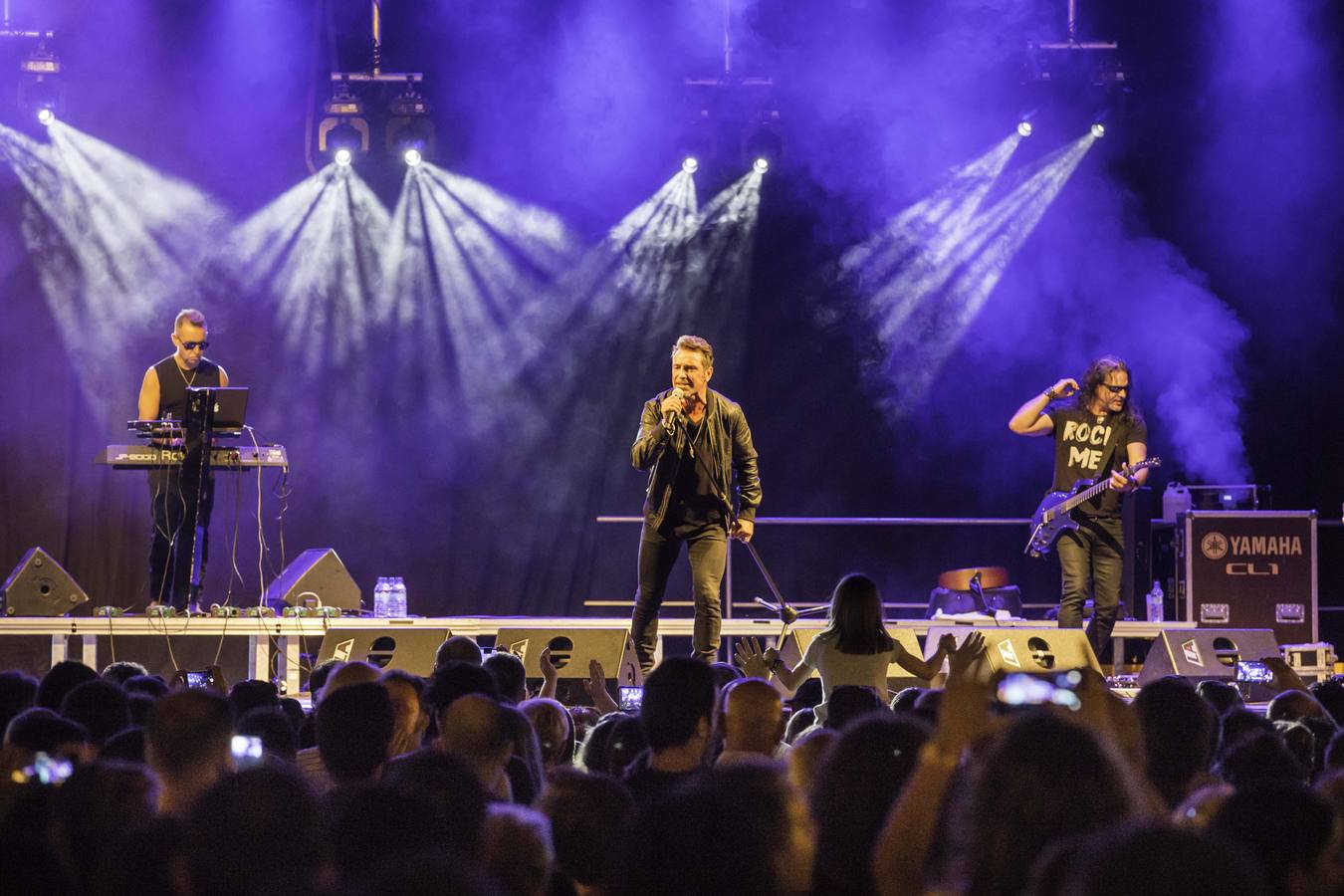 La mítica banda ochentera OBK y La Noche de Dj's hicieron bailar y disfrutar a toda la capital cántabra 