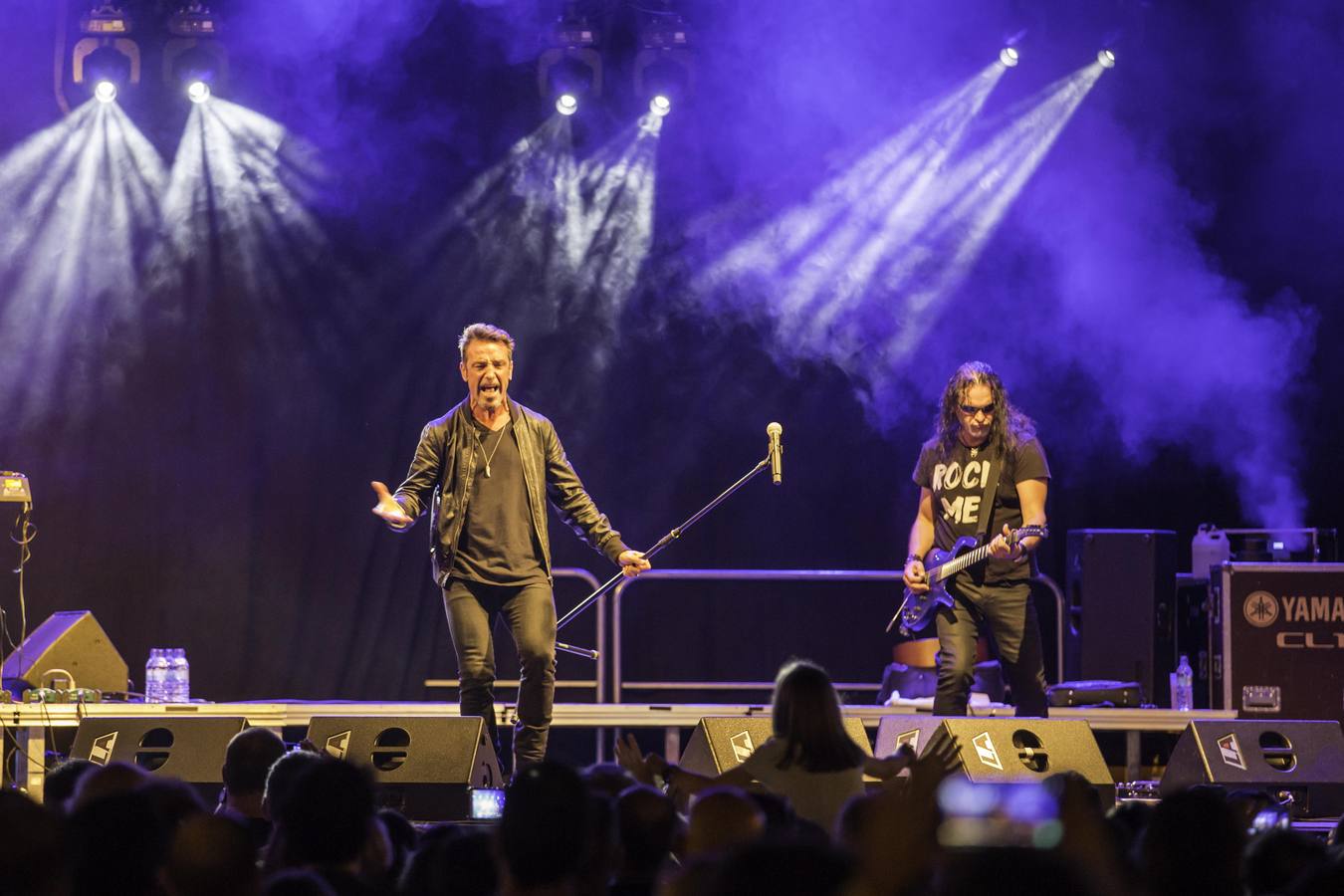 La mítica banda ochentera OBK y La Noche de Dj's hicieron bailar y disfrutar a toda la capital cántabra 