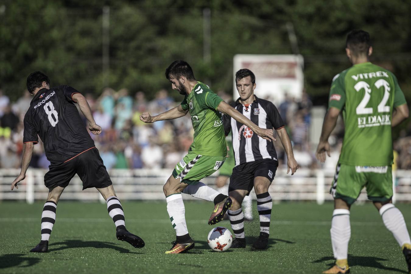 El Racing empata en Escobedo (2-2)