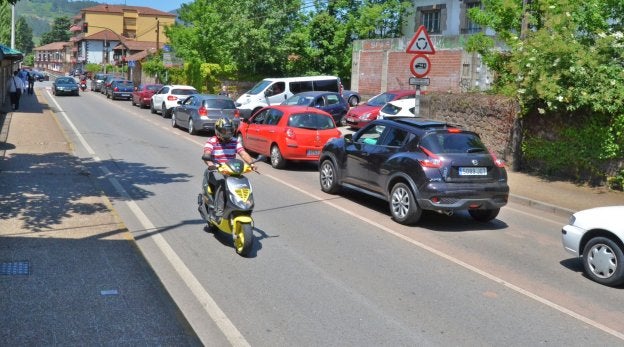 El fallo en el sistema de control de paso viene provocando en horas punta largas retenciones a ambos lados del túnel