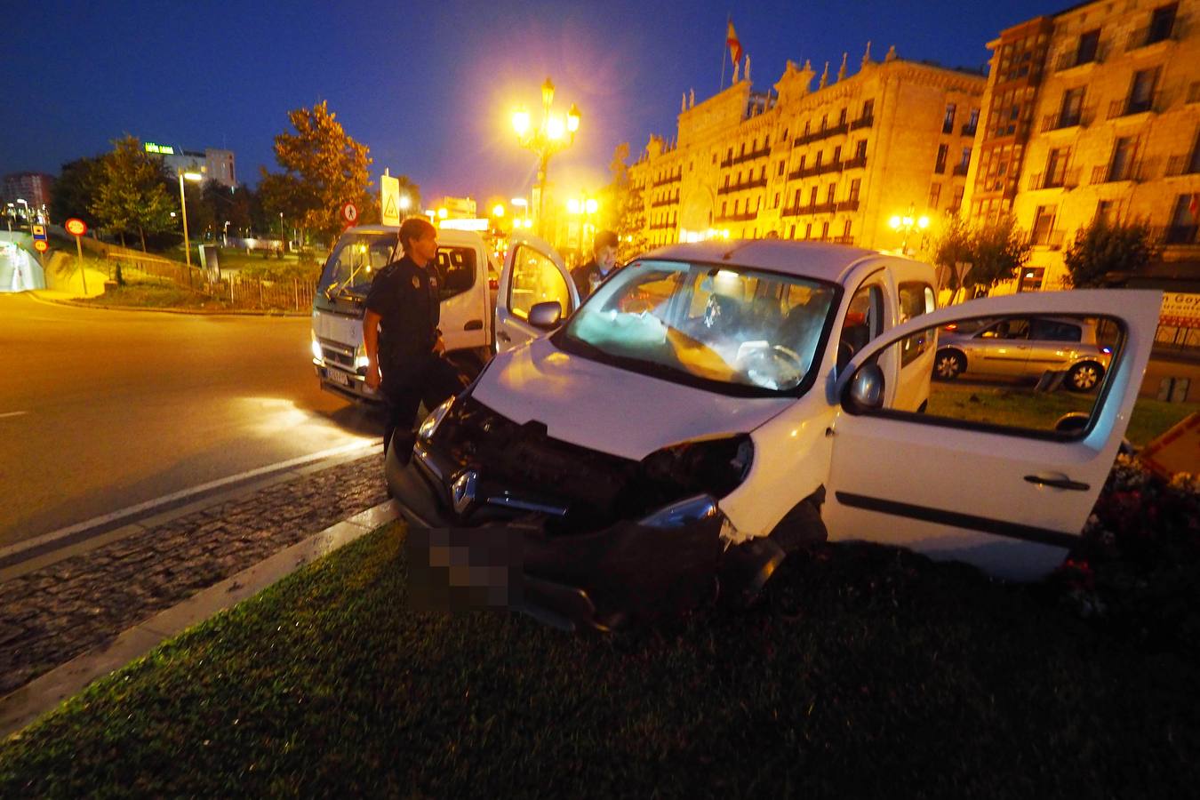&#039;Aparcado&#039; en la rotonda