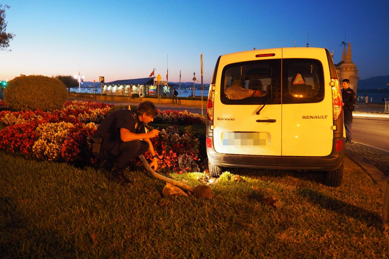 &#039;Aparcado&#039; en la rotonda