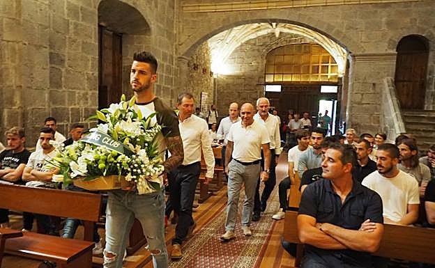 Interior del santuario de La Bien Aparecida